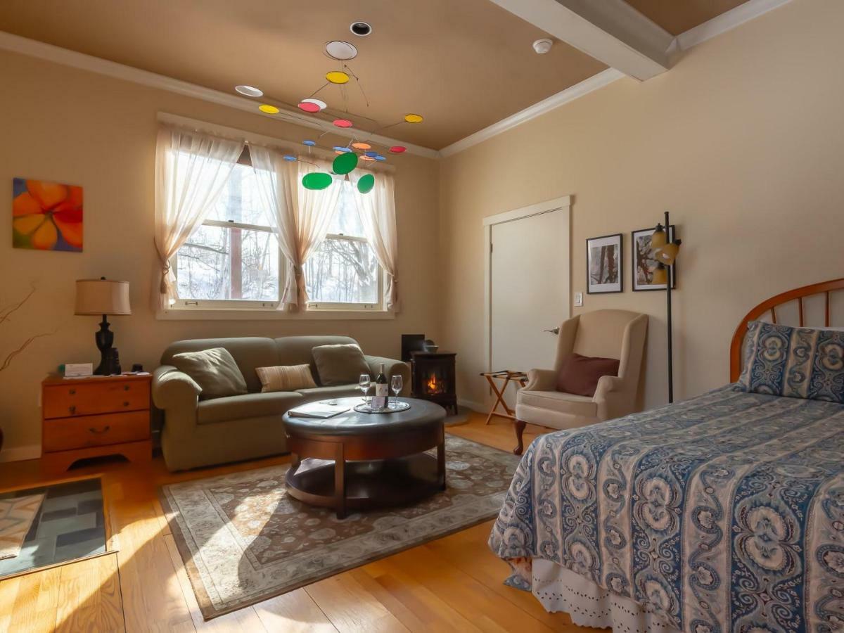 Shaker Mill Inn West Stockbridge Номер фото